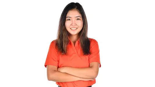 Julia Kashimura posed photo