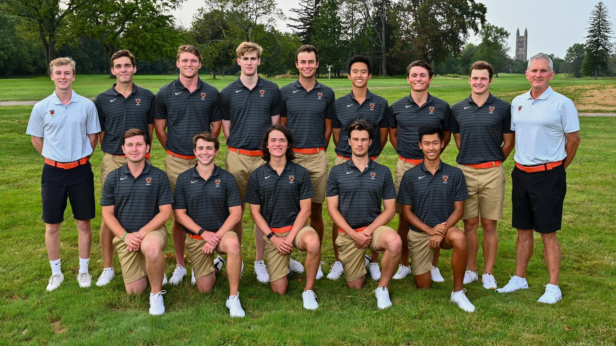 men's golf team photo 2021-22