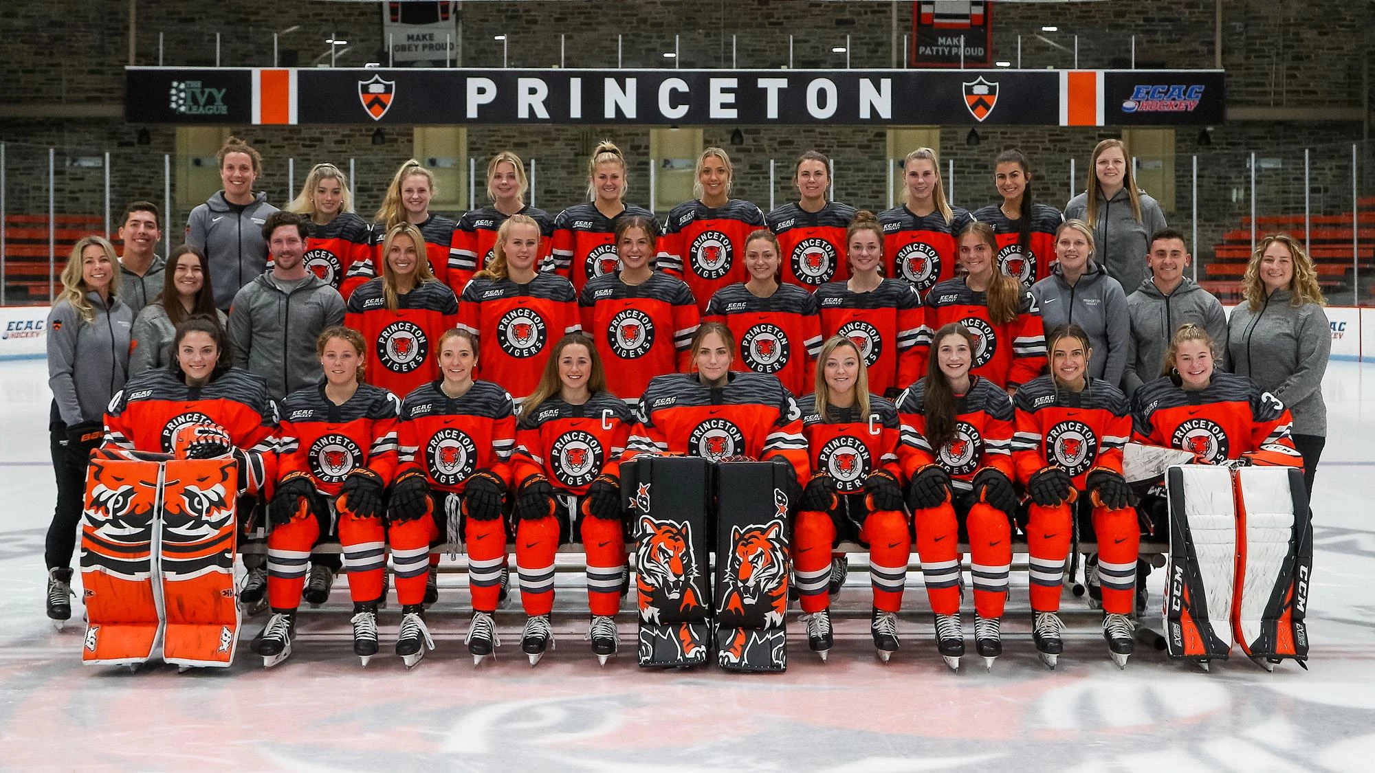 Princeton women's hockey team photo 2021-22