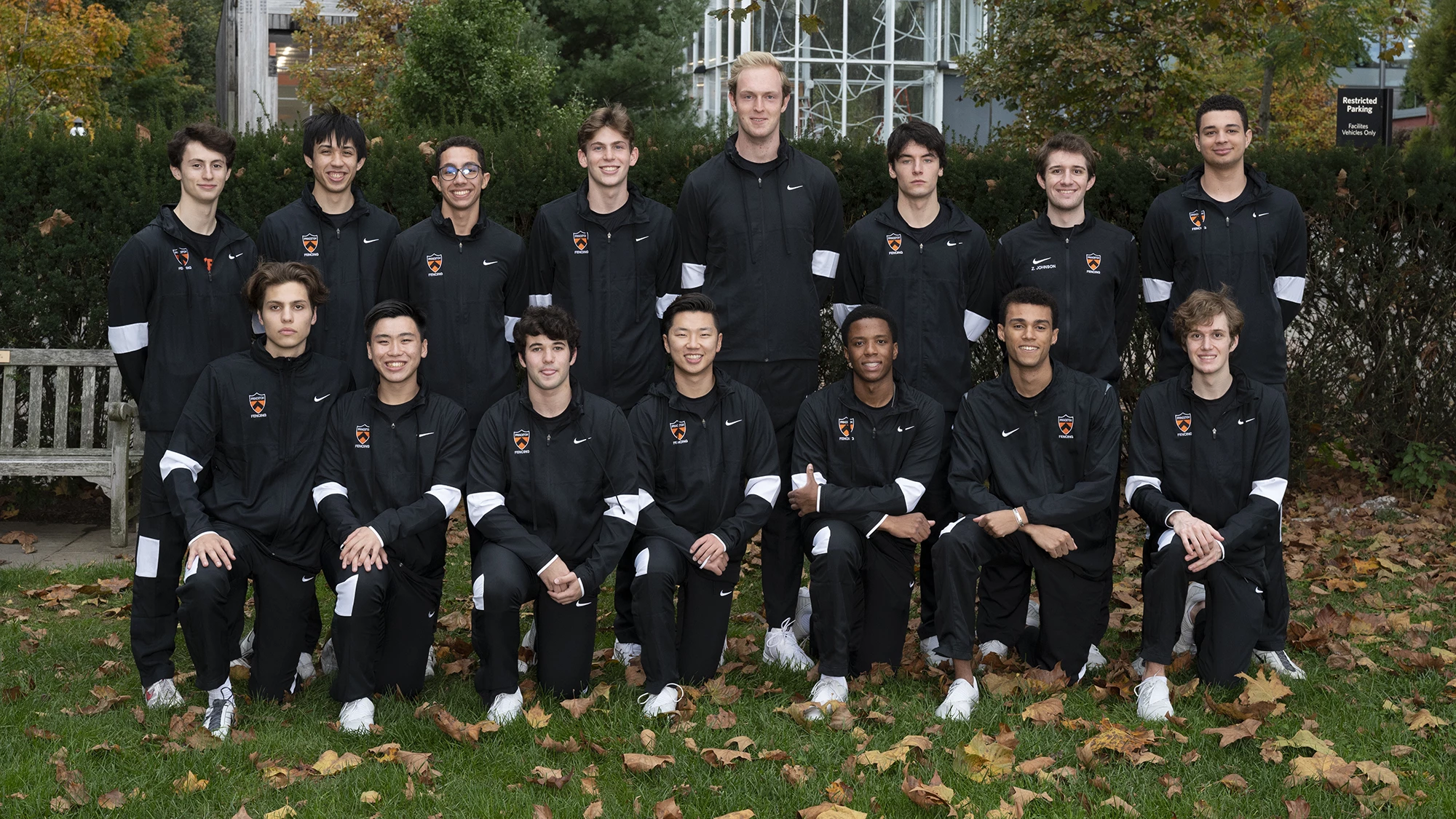 2021-22 men's fencing team photo