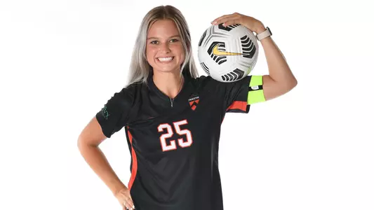 Tatum Gee posed photo