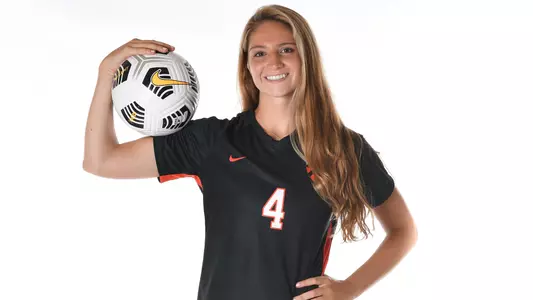 Aza Keohan posed photo