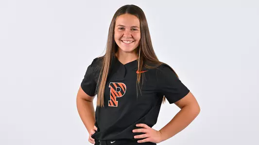 Caitlin Bish posed photo