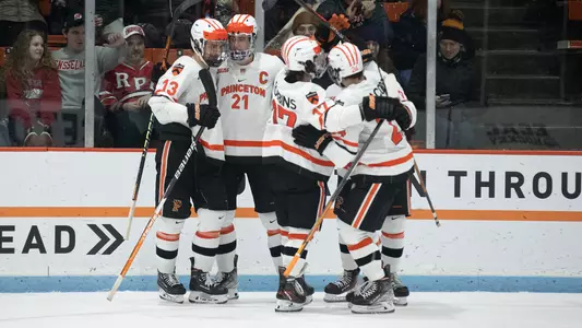 Mens Hockey celebration RPI 2022