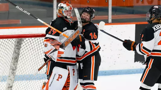 Taylor Hyland-Sarah Fillier celebration photo