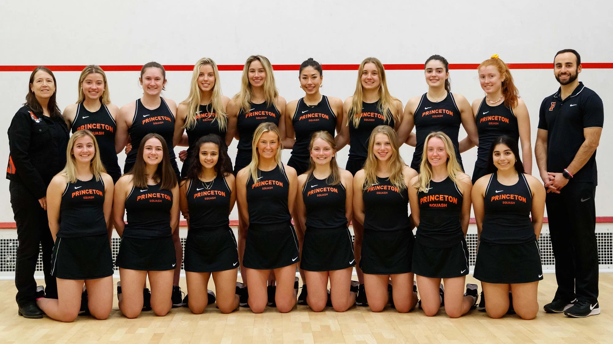 women's squash team photo