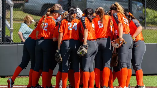 princeton softball huddle