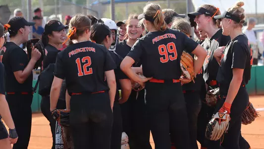 princeton softball huddle photo