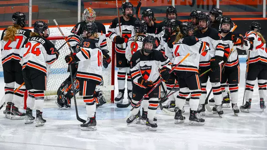 women's hockey team group photo