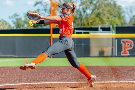 Molly Chambers pitching action