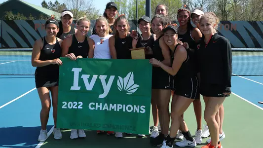 WOMEN'S TENNIS TEAM
