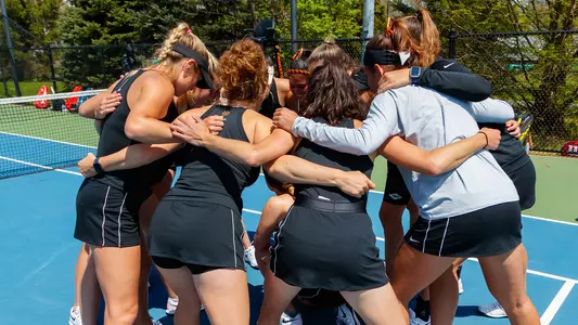 WOMEN'S TENNIS TEAM