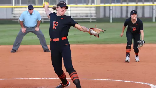 Molly Chambers pitching action