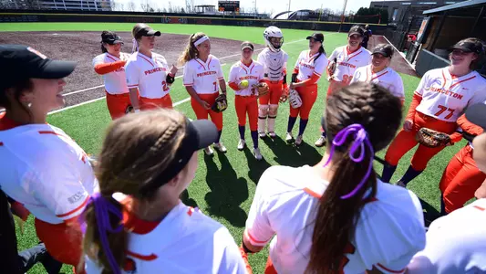 princeton softball huddle photo