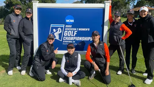 ncaa women's golf regional team photo