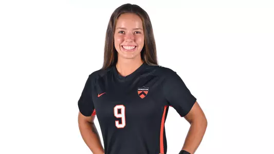 Kamryn Loustau posed photo