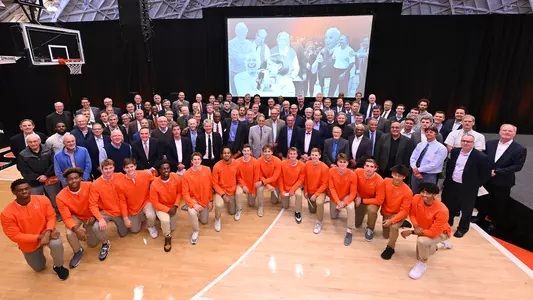 Men's BAsketball Alumni Coach Carril Event