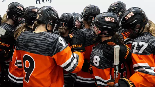 princeton women's hockey huddle