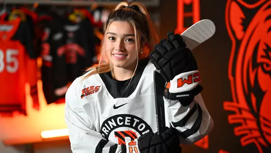 Emma kee posed photo