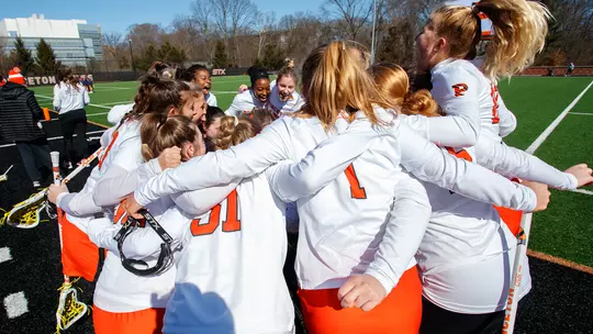 2023 Women's Lacrosse Pregame Huddle