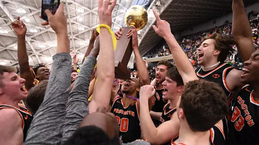 Men's Basketball Celebration