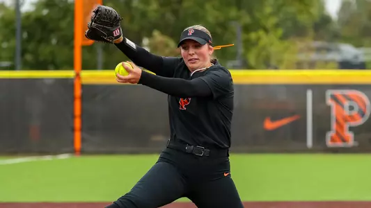Brielle Wright pitching photo