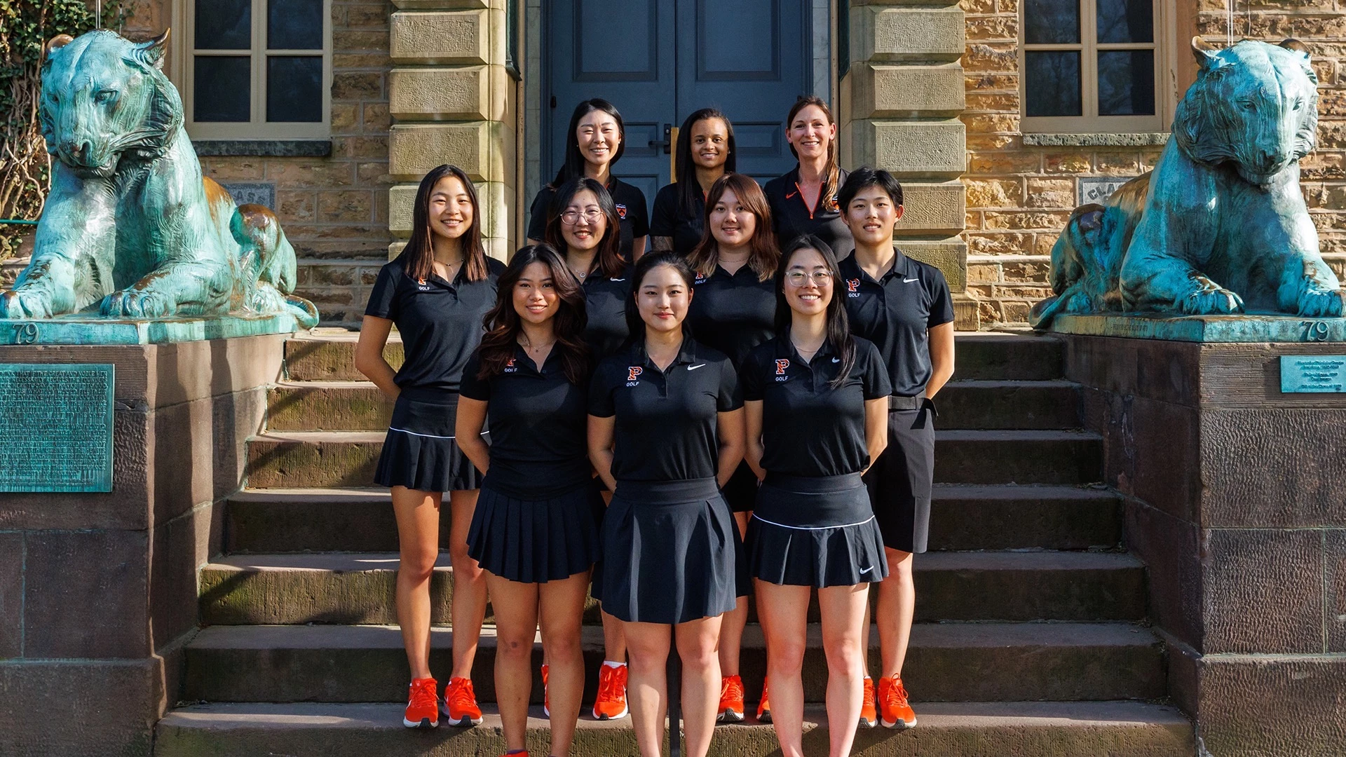2022-23 women's golf team photo