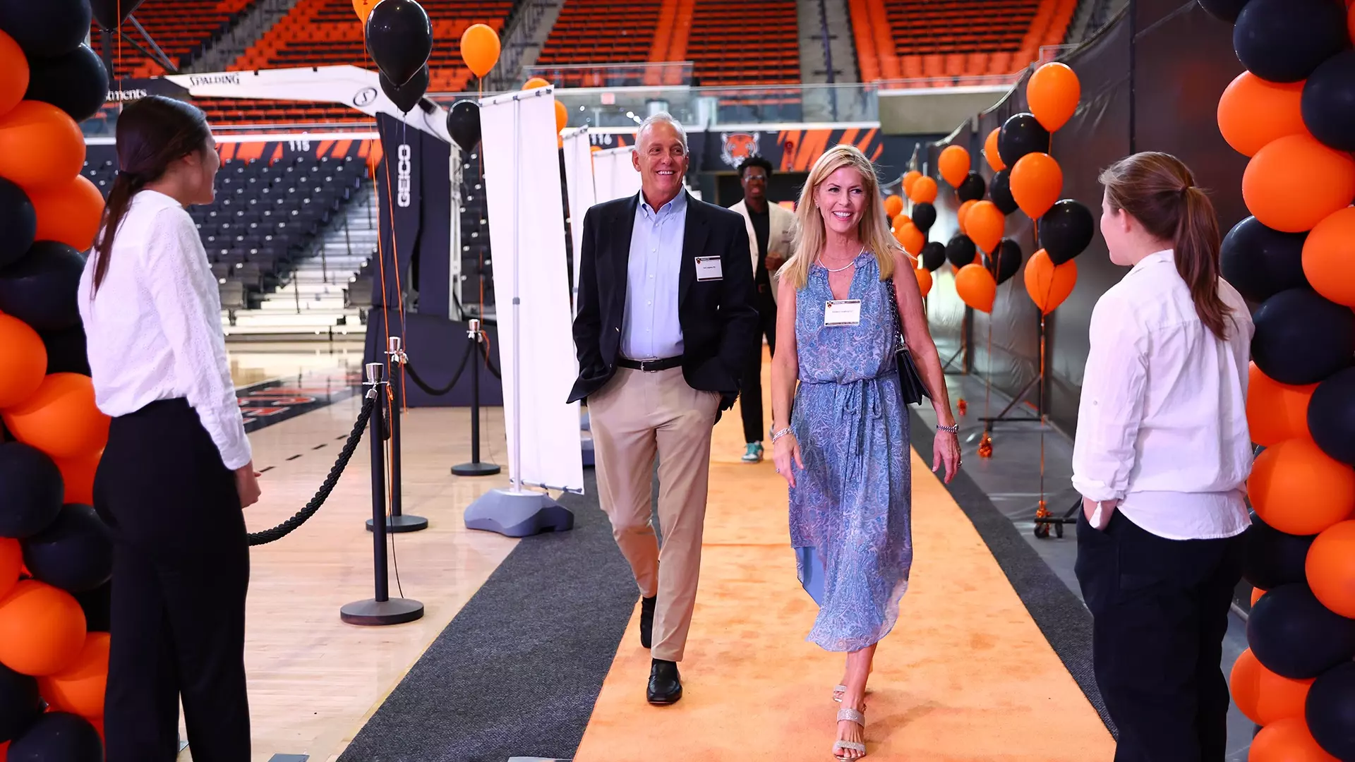 Attendees arrive at banquet