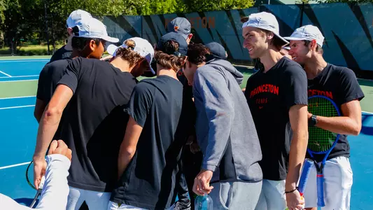 Men's Tennis Huddle