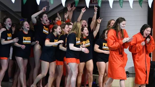 Women's Swimming & Diving Group Shot