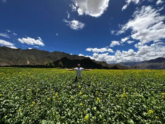 Fnu Nidunjianzan in Tibet.