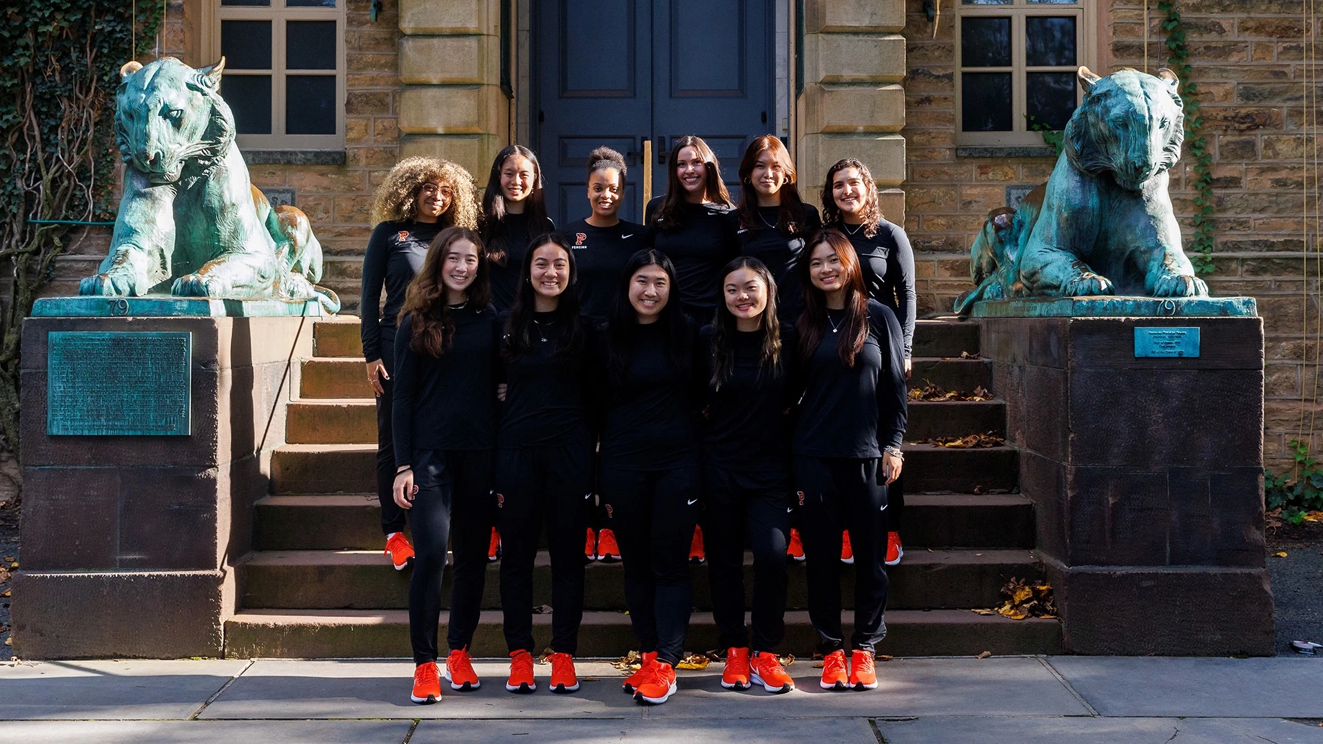 2023-24 women's fencing team photo