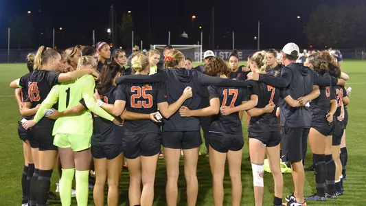 women's soccer huddle photo
