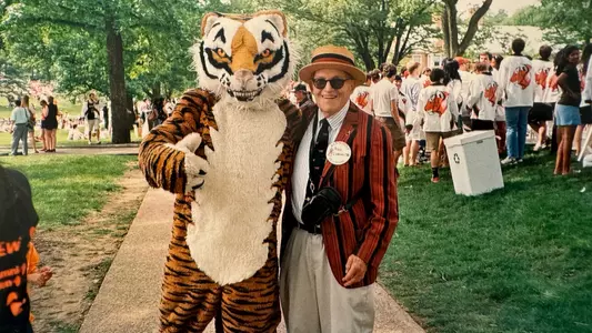 Mascot and Alumns