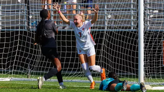 Grace Rossner action photo