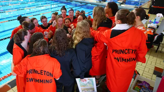 Women's Swimming & Diving Team Huddle