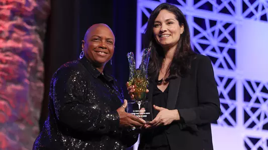 Kim crabbe and esmeralda negron with kim crabbe award