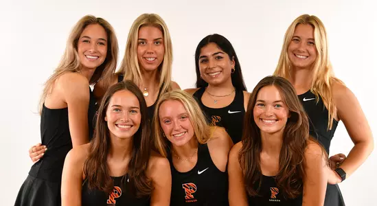 women's squash group photo