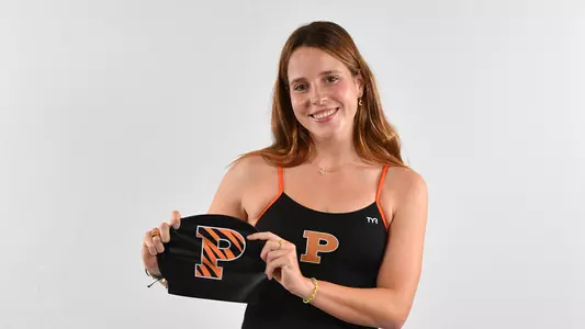 Caroline Lewitt Women's Swim & Dive