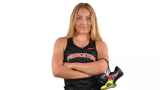 Isabel Max Posed 2023