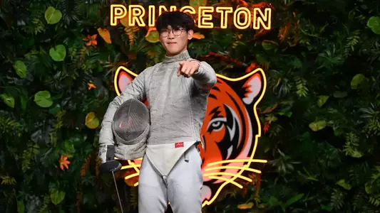 Alexander Kim posed photo