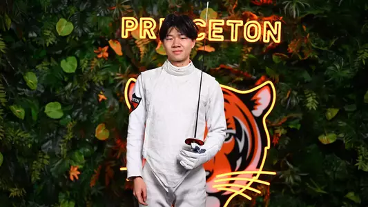 Brandon Lee posed photo