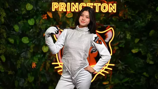 Chin-Yi Kong posed photo