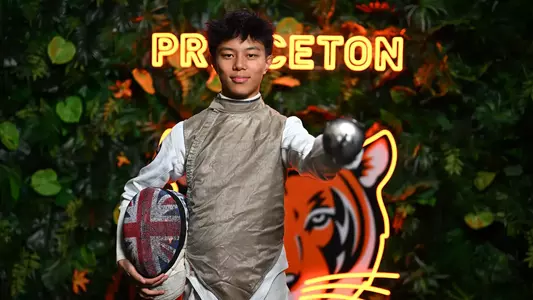 Woser Prossor posed photo