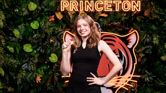 Caroline Dupree posed photo