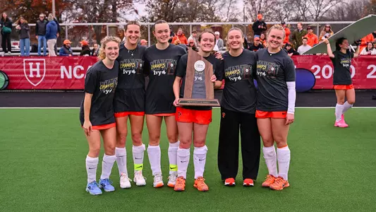 FH seniors with Ivy trophy 2025