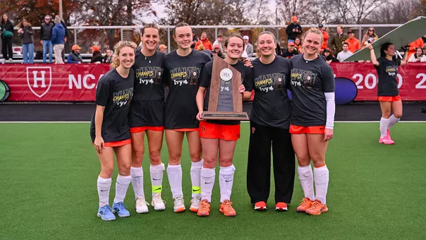 FH seniors with Ivy trophy 2025