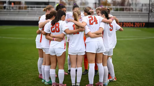 women's soccer huddle photo