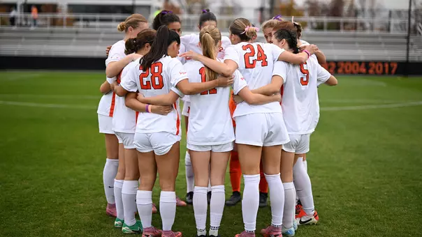 women's soccer huddle photo