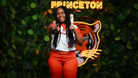 Karis Ford posed photo